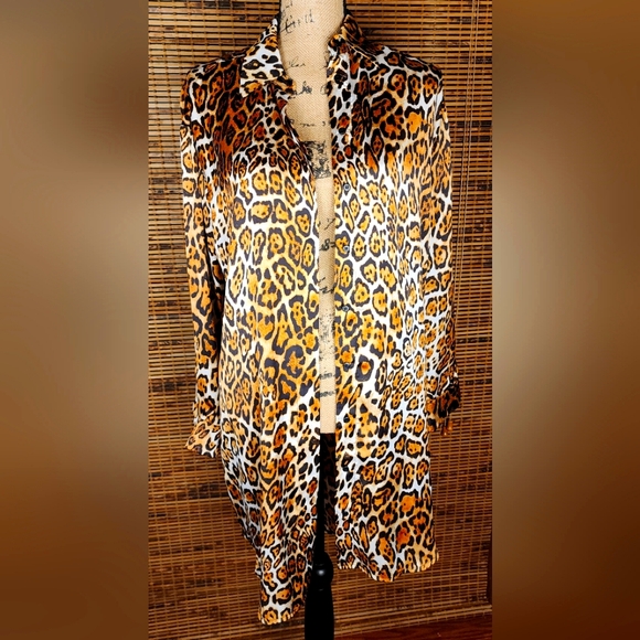 Boston Proper Long Leopard Shirt XS - Picture 3 of 9